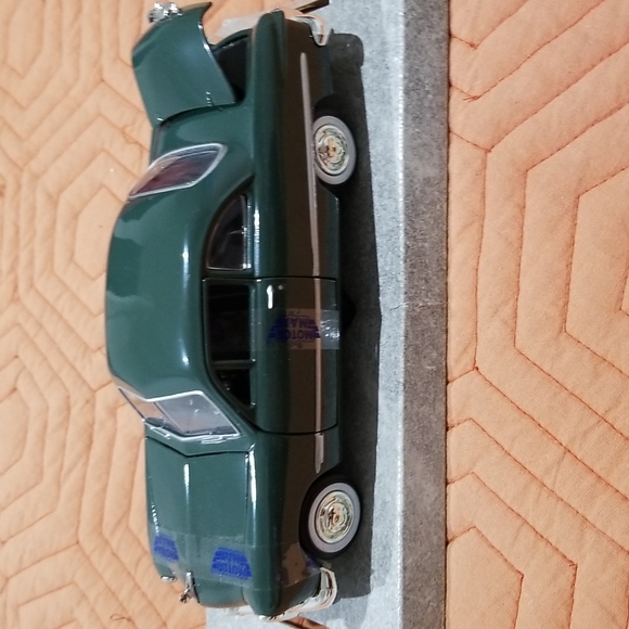 Collection - Picture 4 of 5